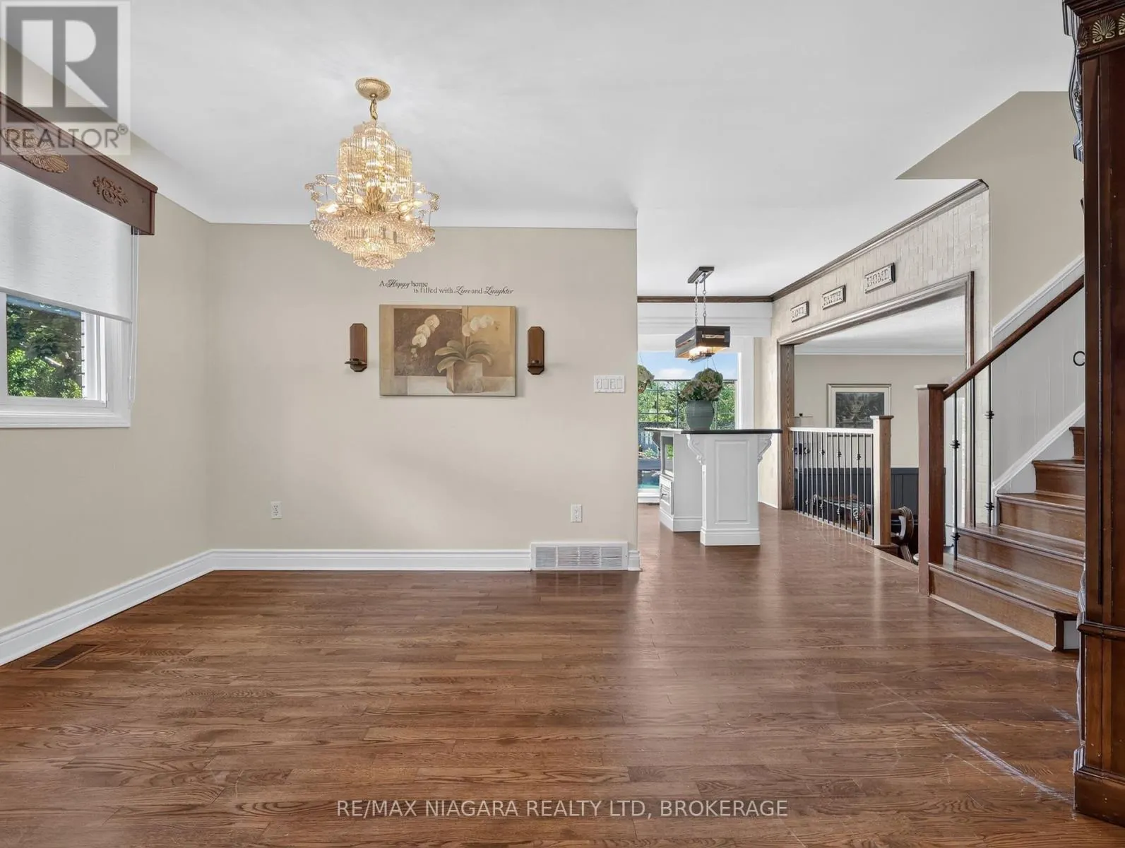14 FAIRLAWN COURT