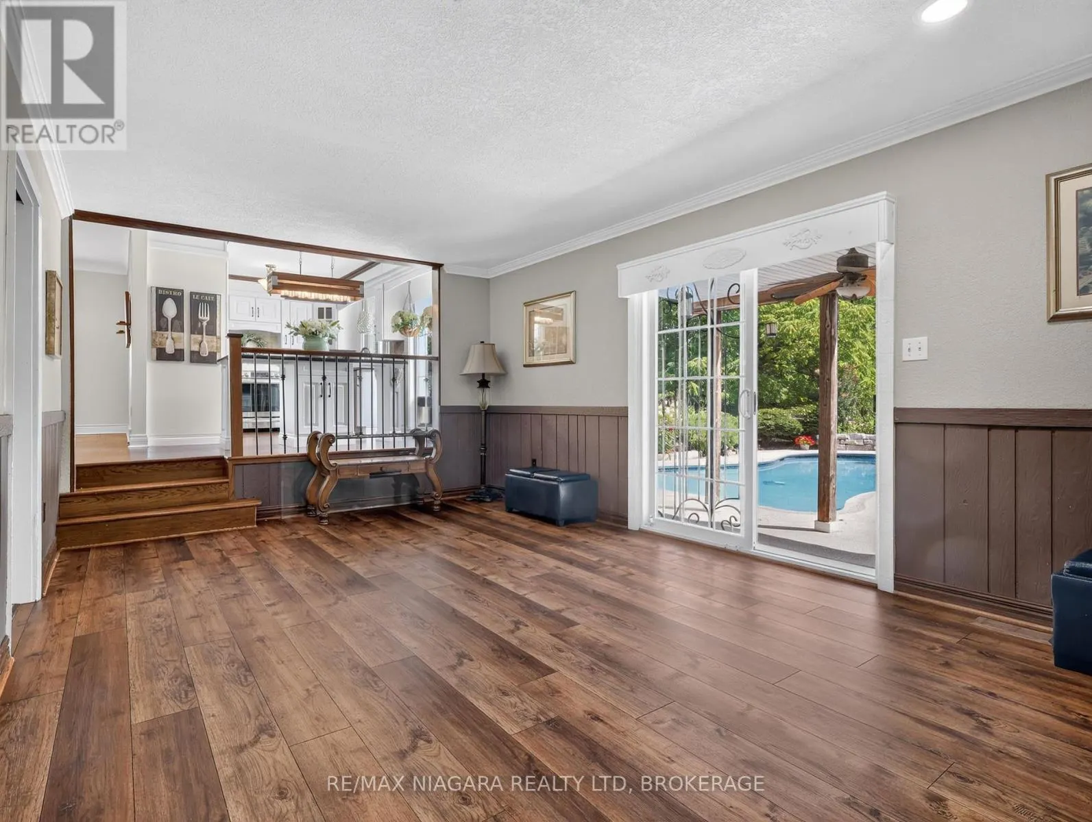 14 FAIRLAWN COURT