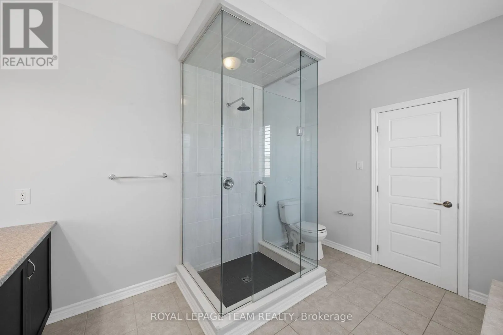 32 ESCALLONIA COURT