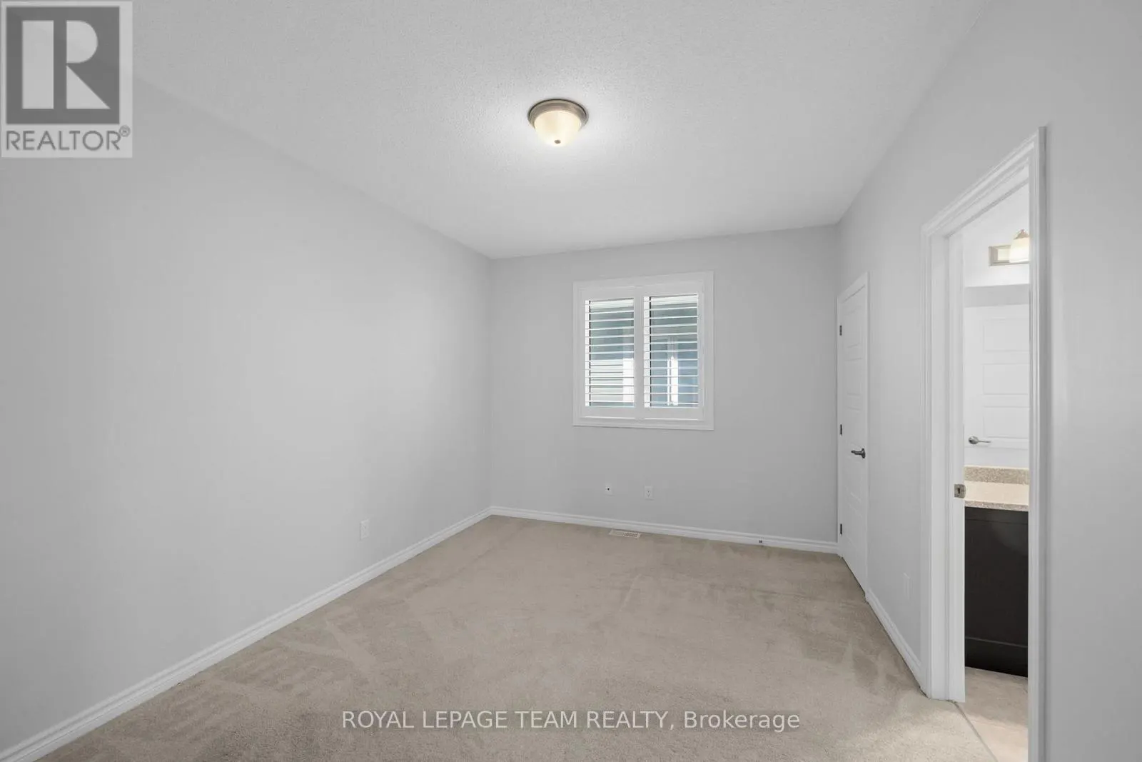 32 ESCALLONIA COURT