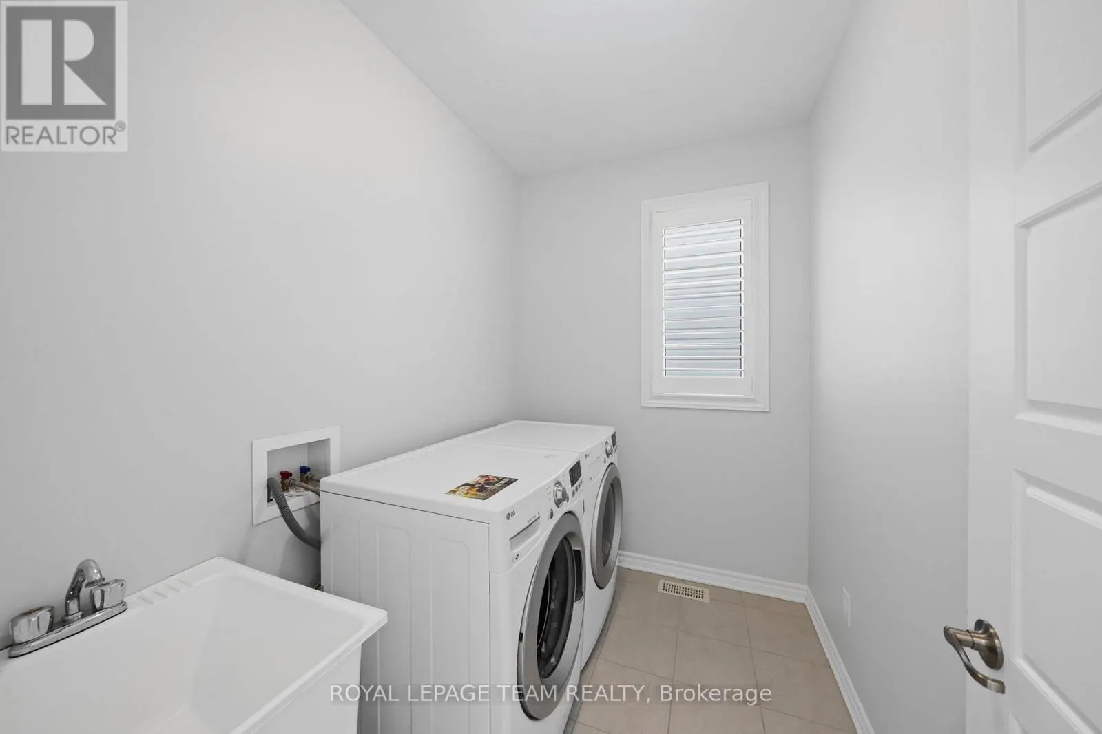 32 ESCALLONIA COURT