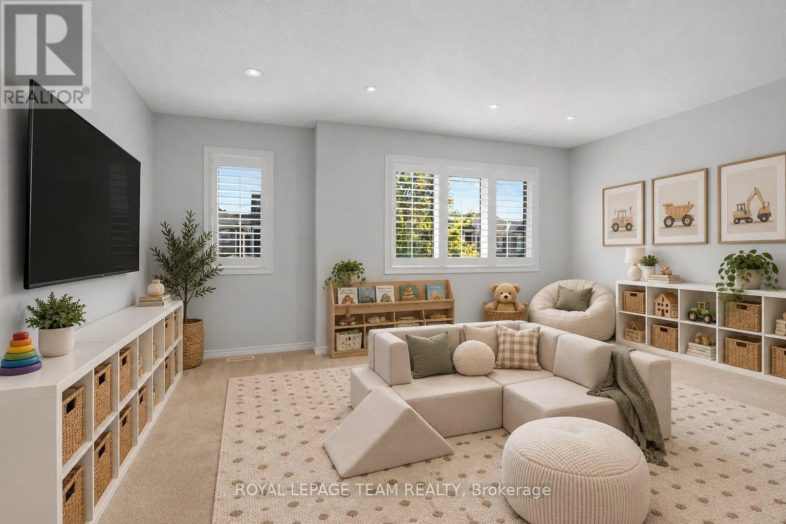 32 ESCALLONIA COURT