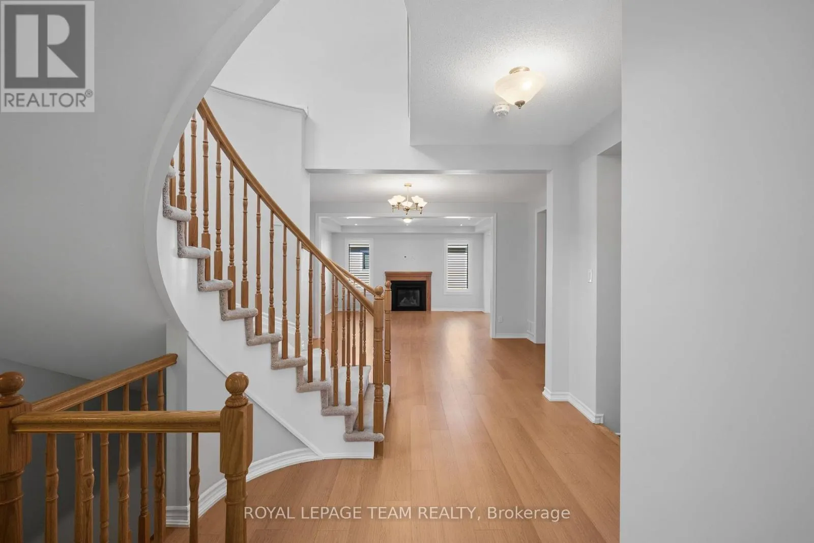 32 ESCALLONIA COURT