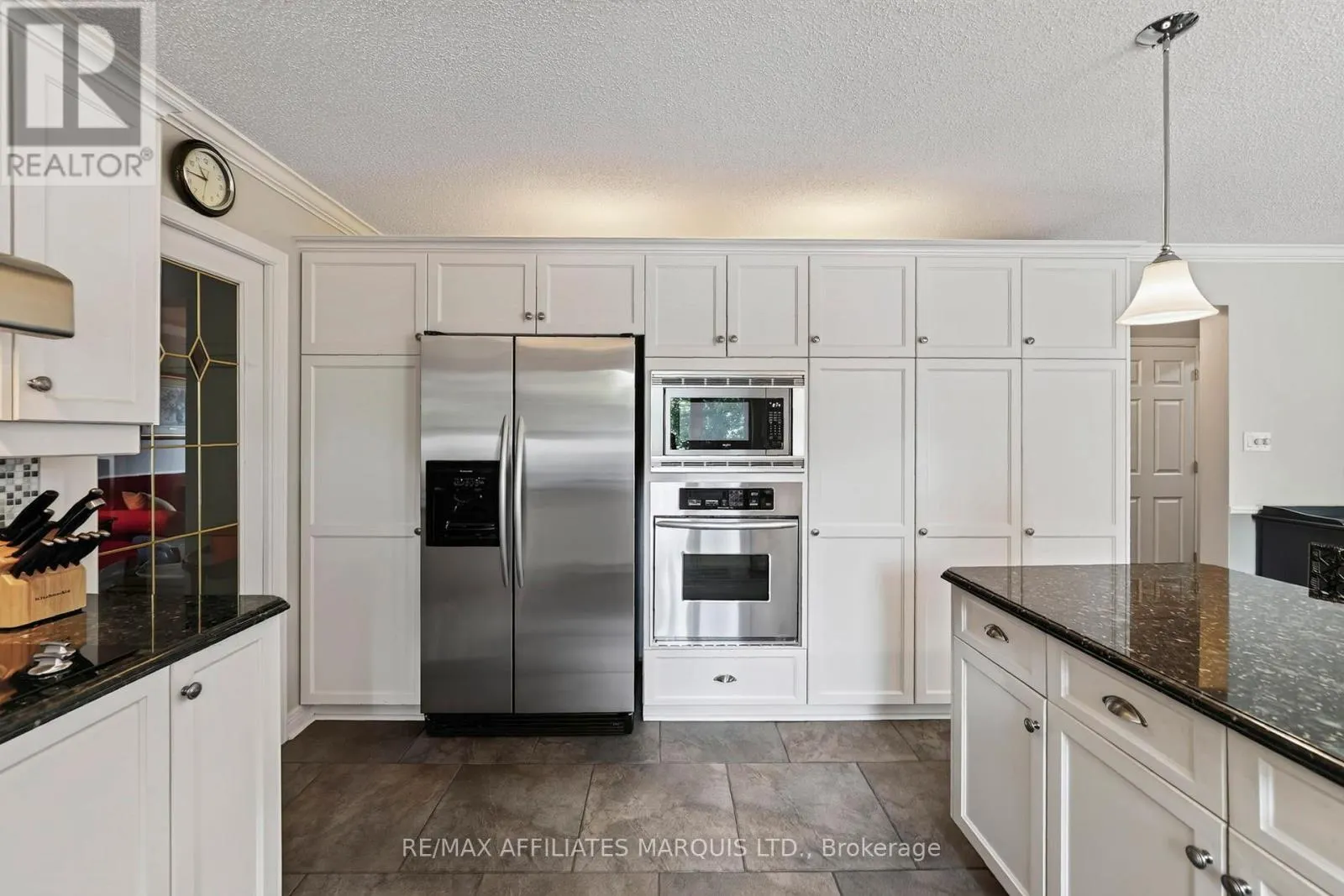1704 BLAKELY DRIVE