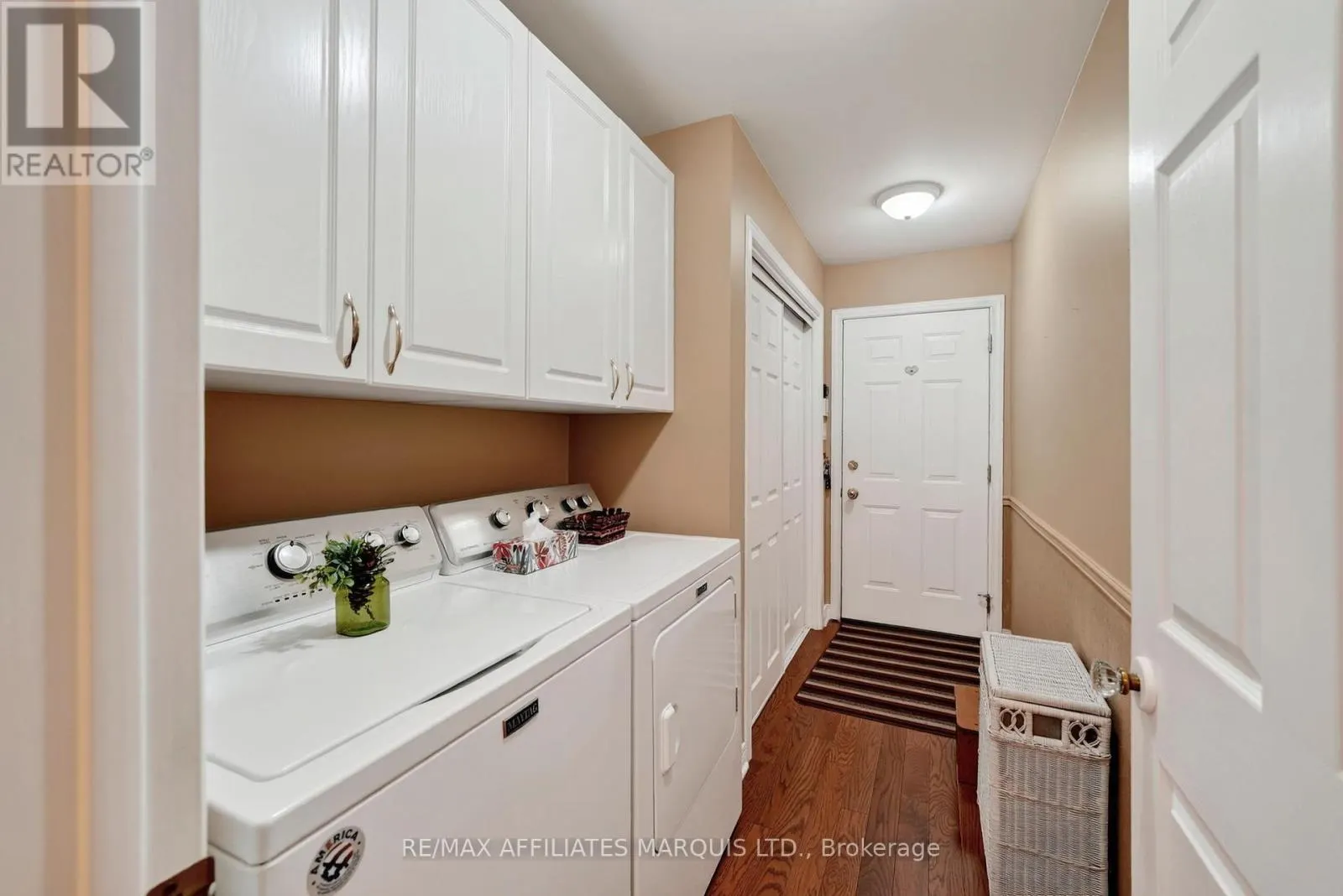 1704 BLAKELY DRIVE