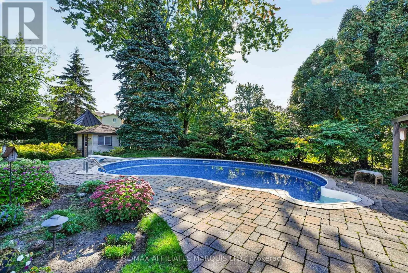 1704 BLAKELY DRIVE