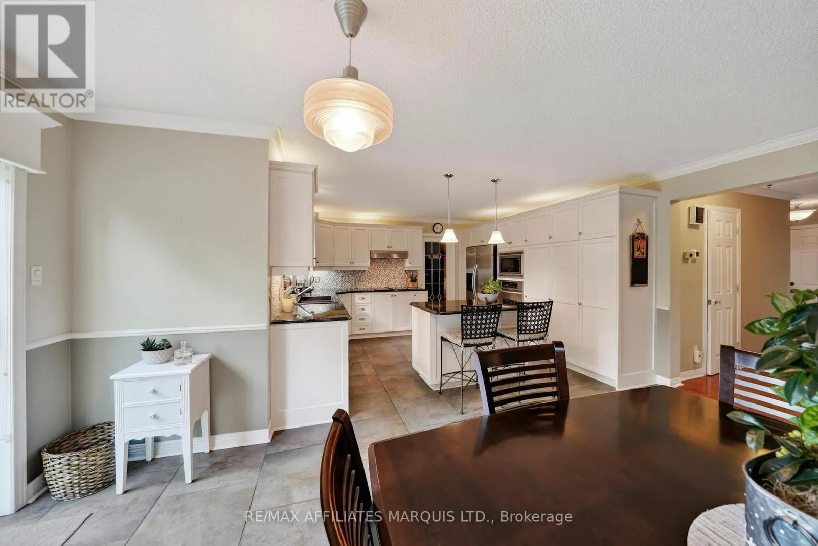 1704 BLAKELY DRIVE