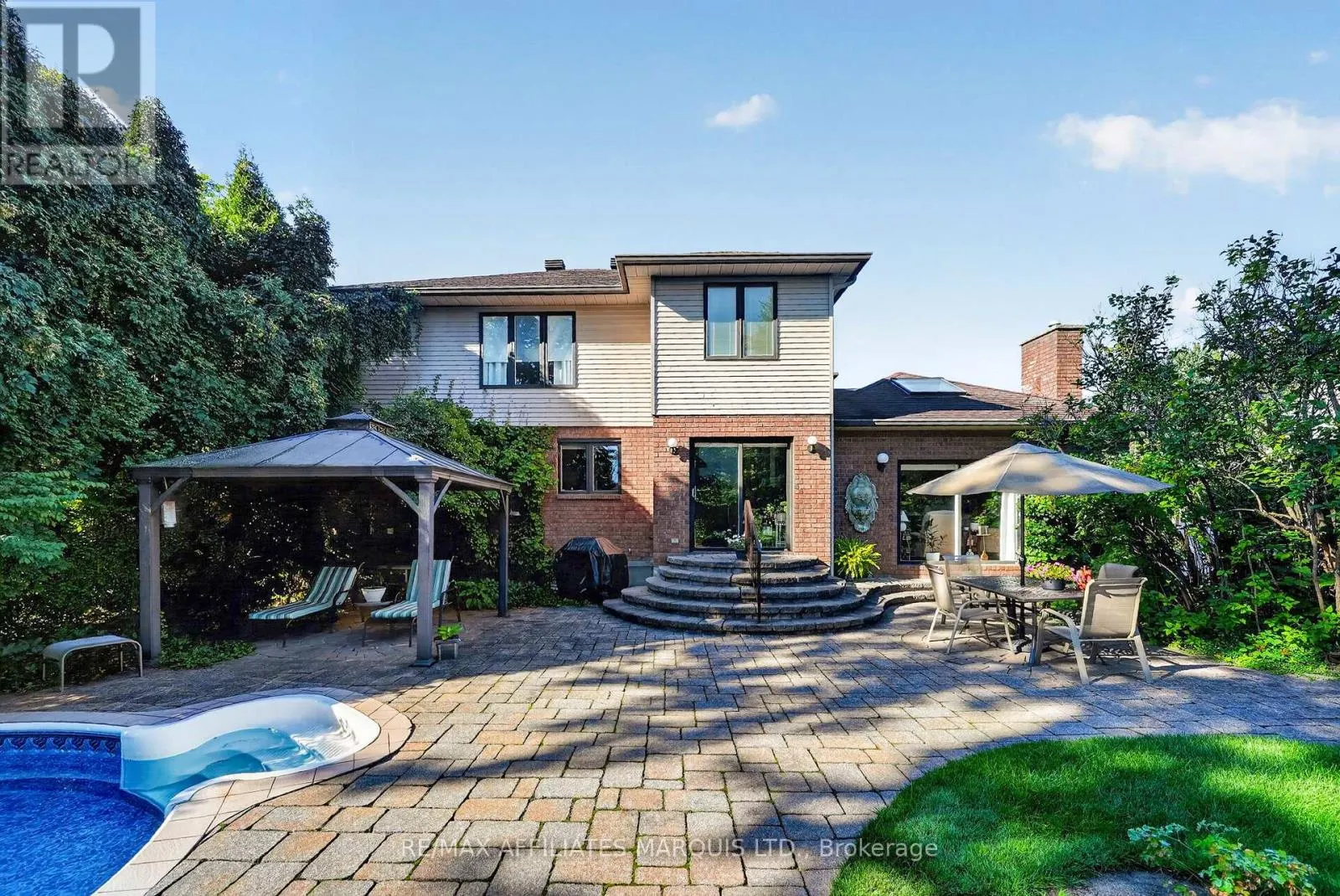 1704 BLAKELY DRIVE