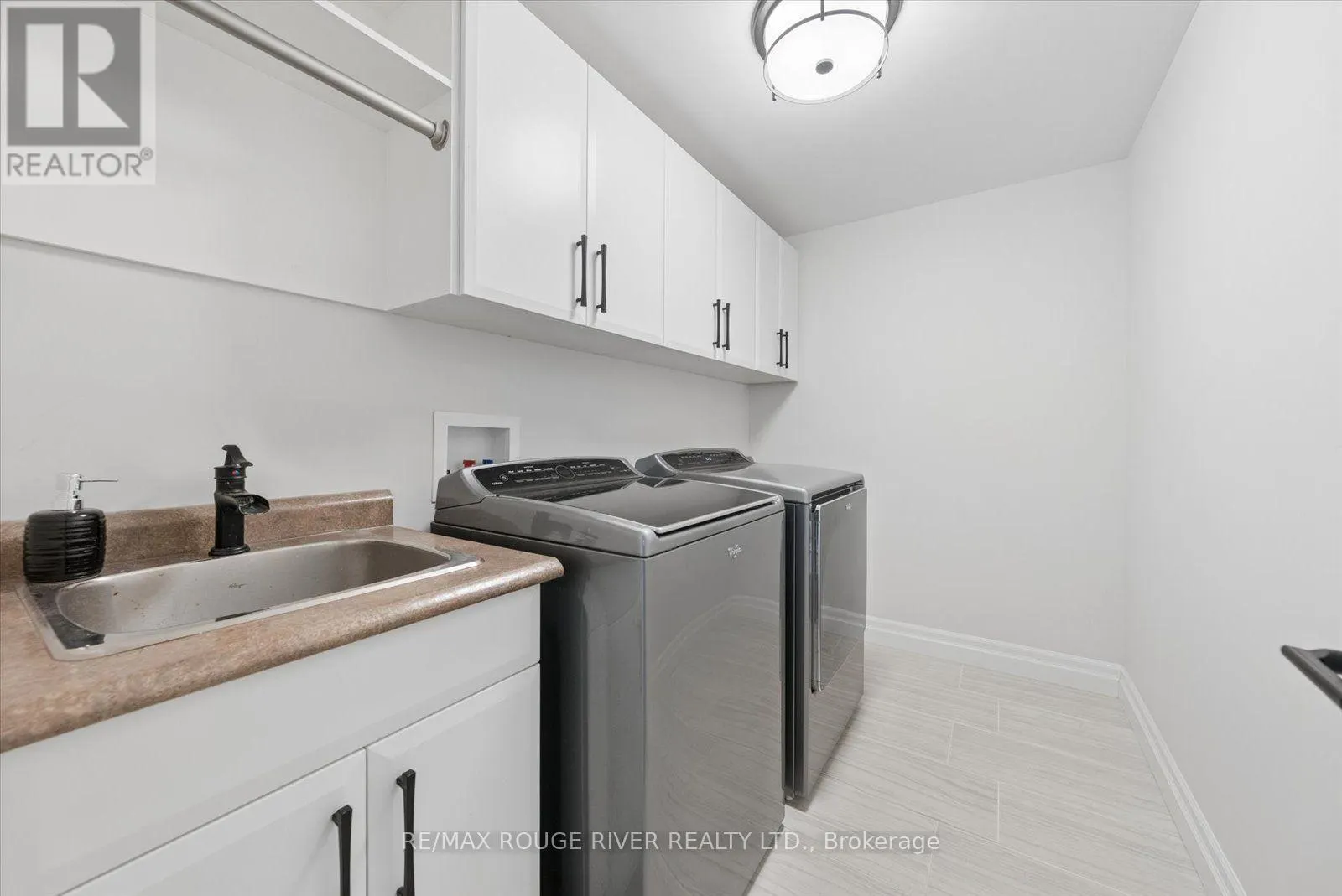 25 AMBROSIA TERRACE