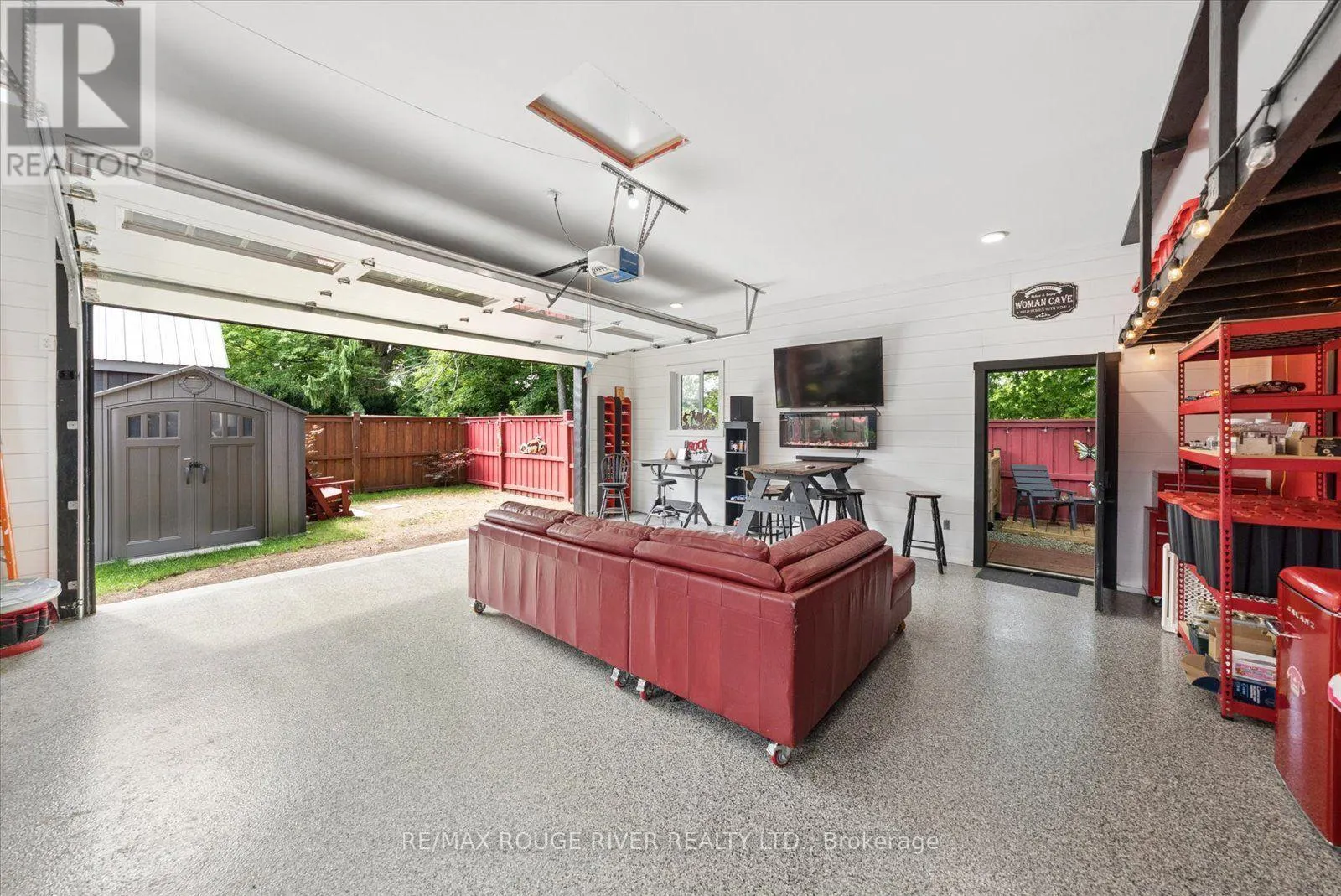 25 AMBROSIA TERRACE