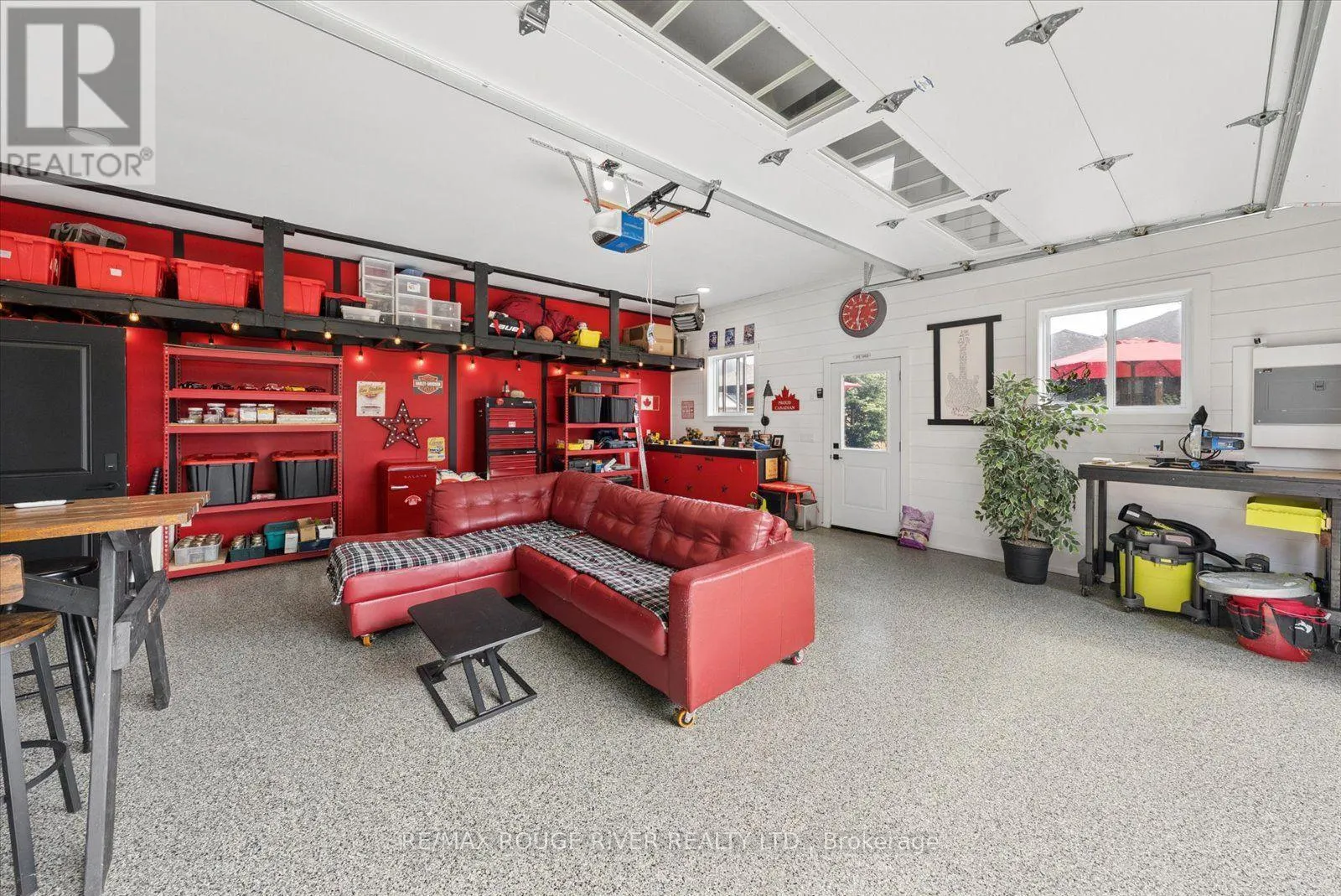 25 AMBROSIA TERRACE