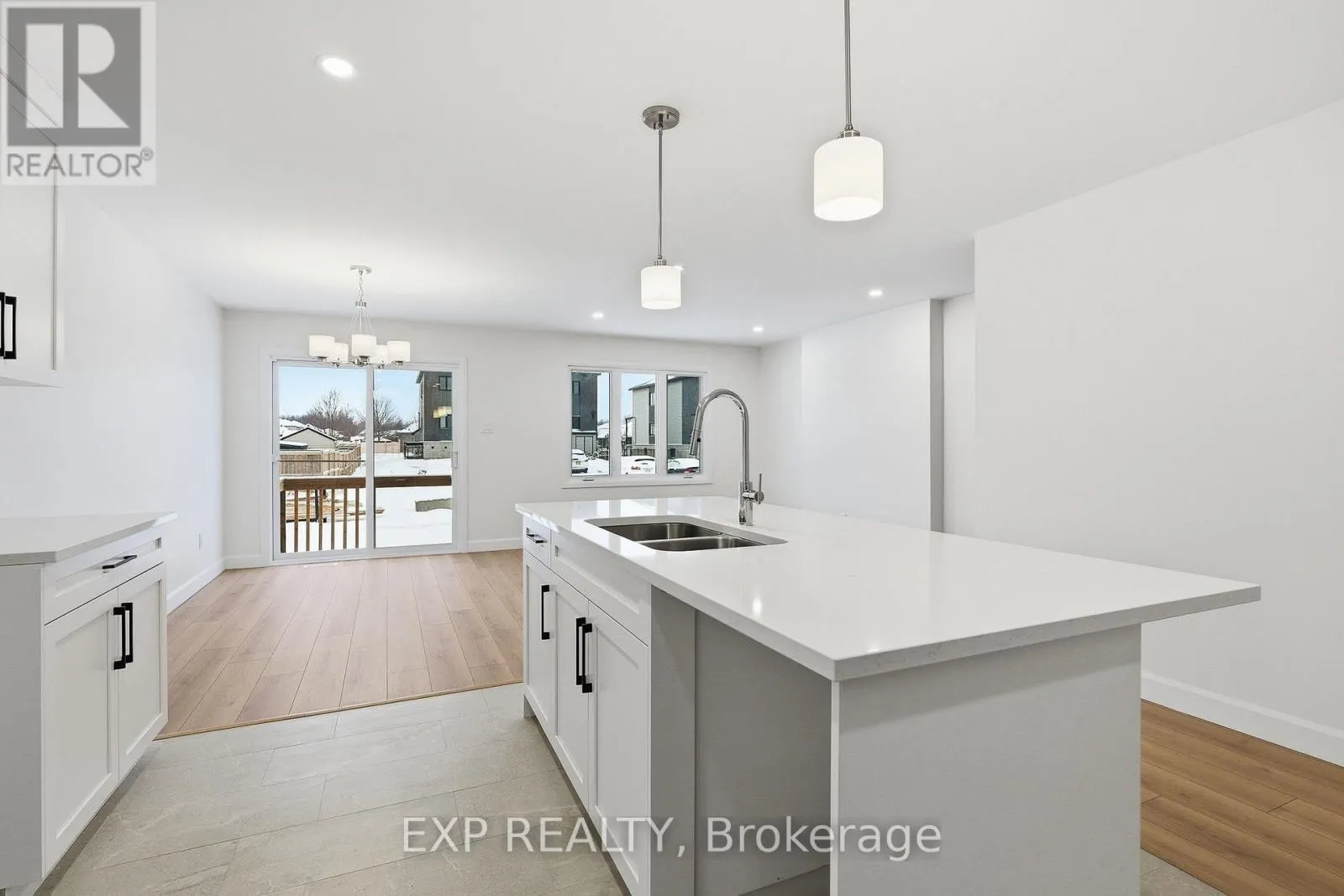 243 SUMAC CRESCENT