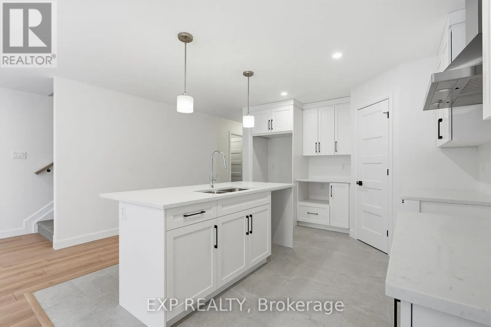 243 SUMAC CRESCENT