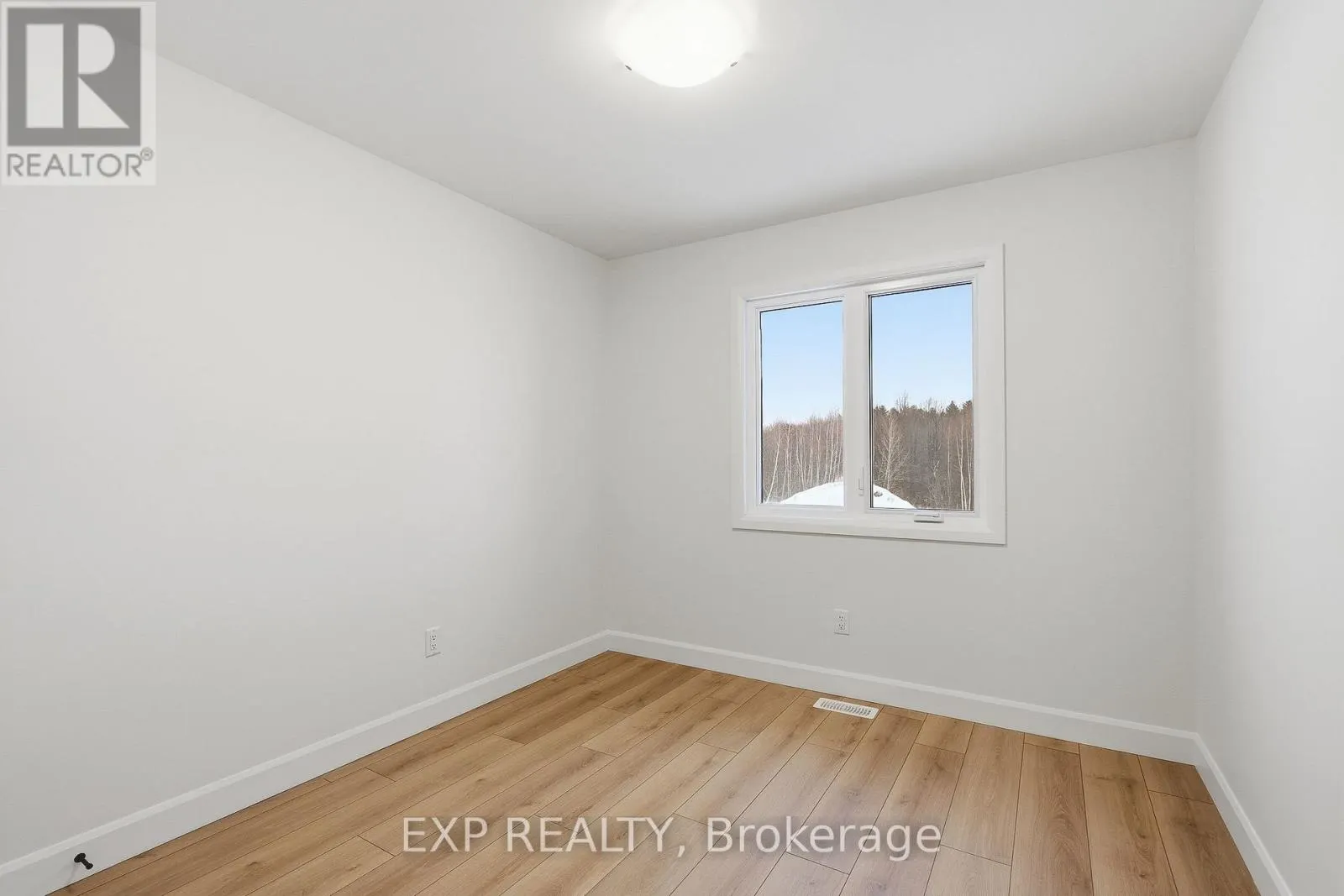 243 SUMAC CRESCENT