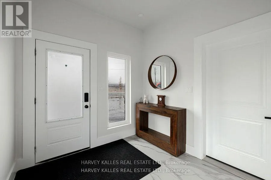 3184 LAKESHORE ROAD