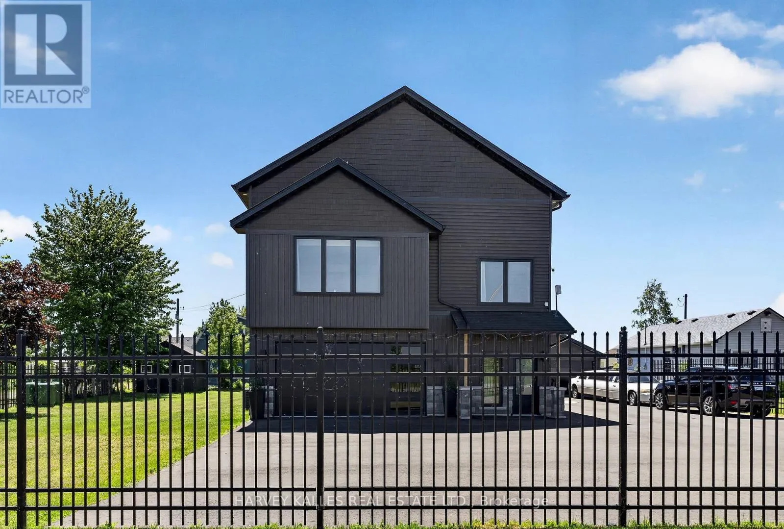 3184 LAKESHORE ROAD