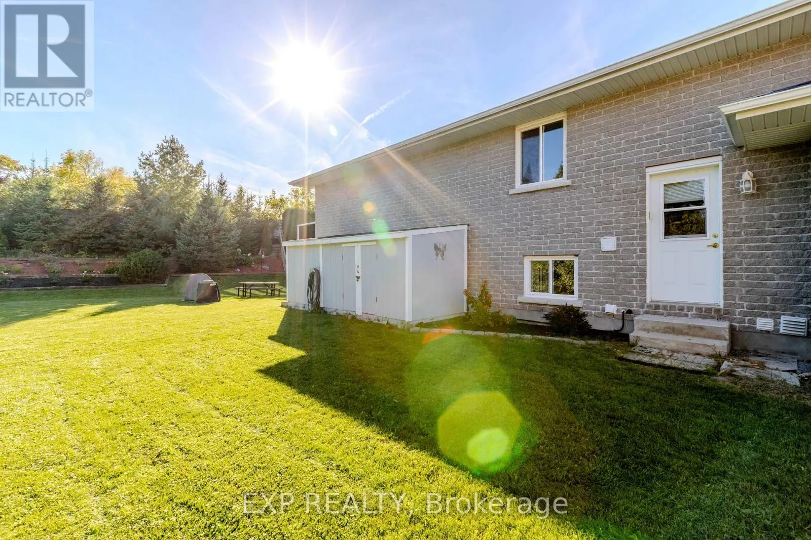 160 HERITAGE PLACE