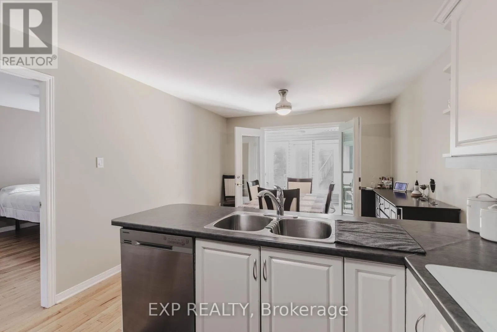 160 HERITAGE PLACE