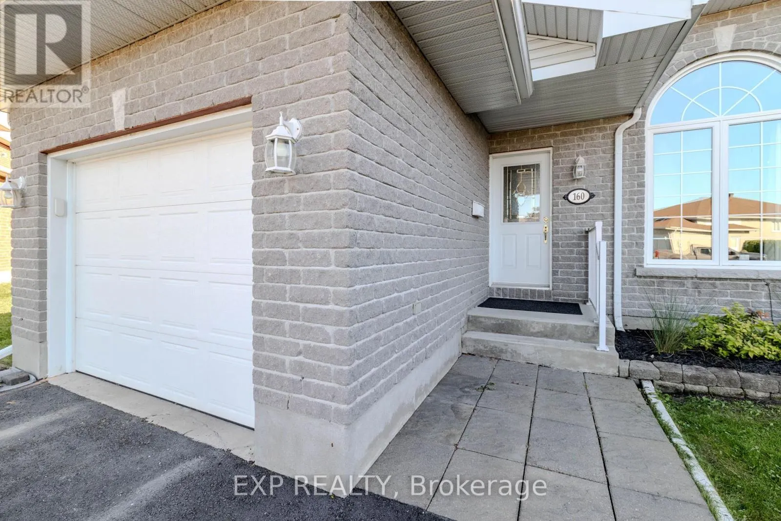 160 HERITAGE PLACE