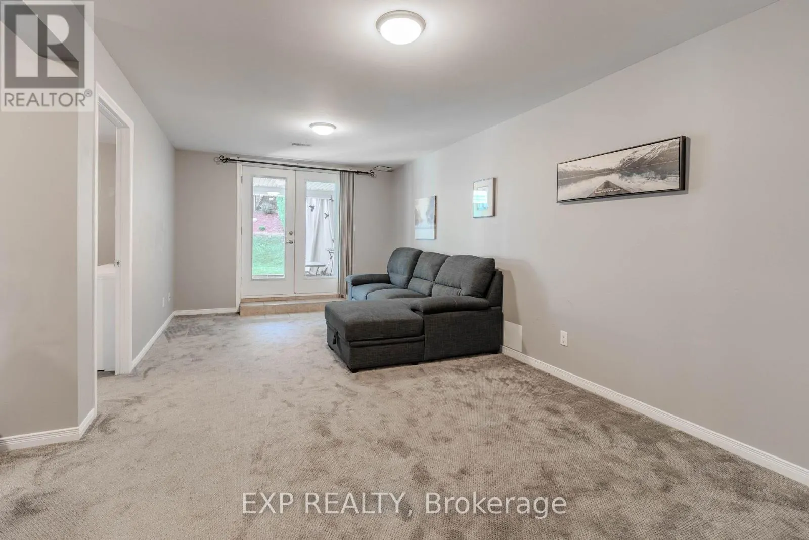 160 HERITAGE PLACE