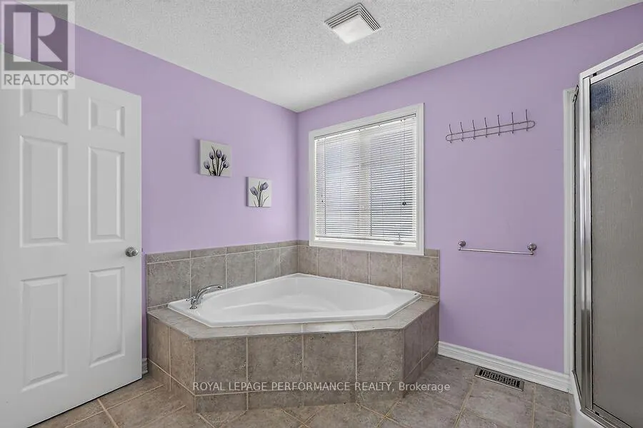266 MICA CRESCENT W
