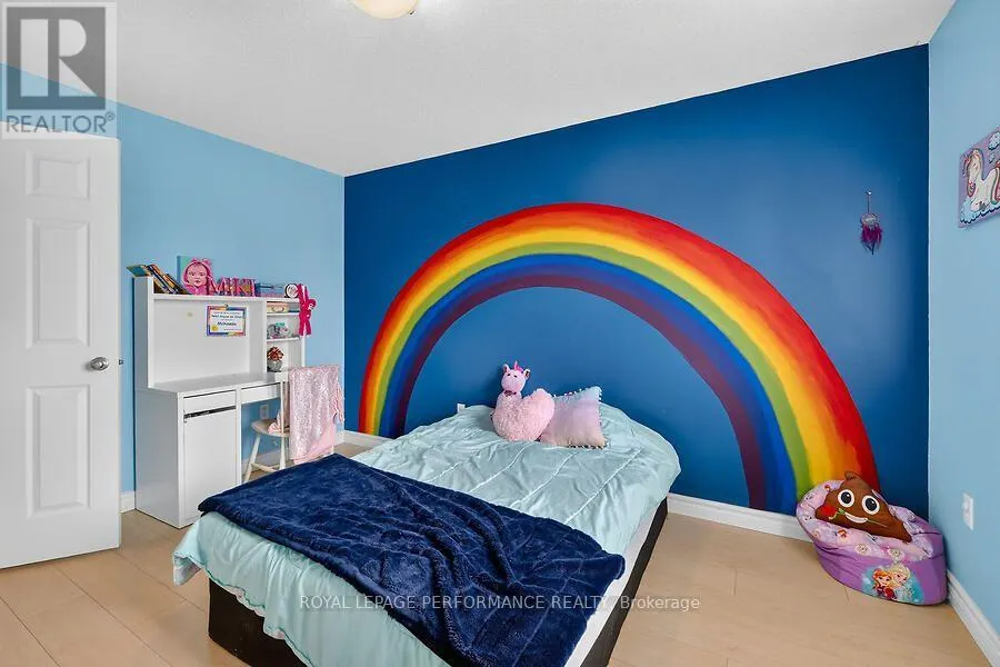 266 MICA CRESCENT W