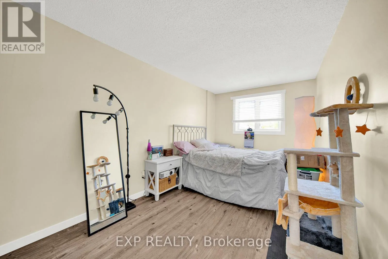 6431 TIMOTHY COURT