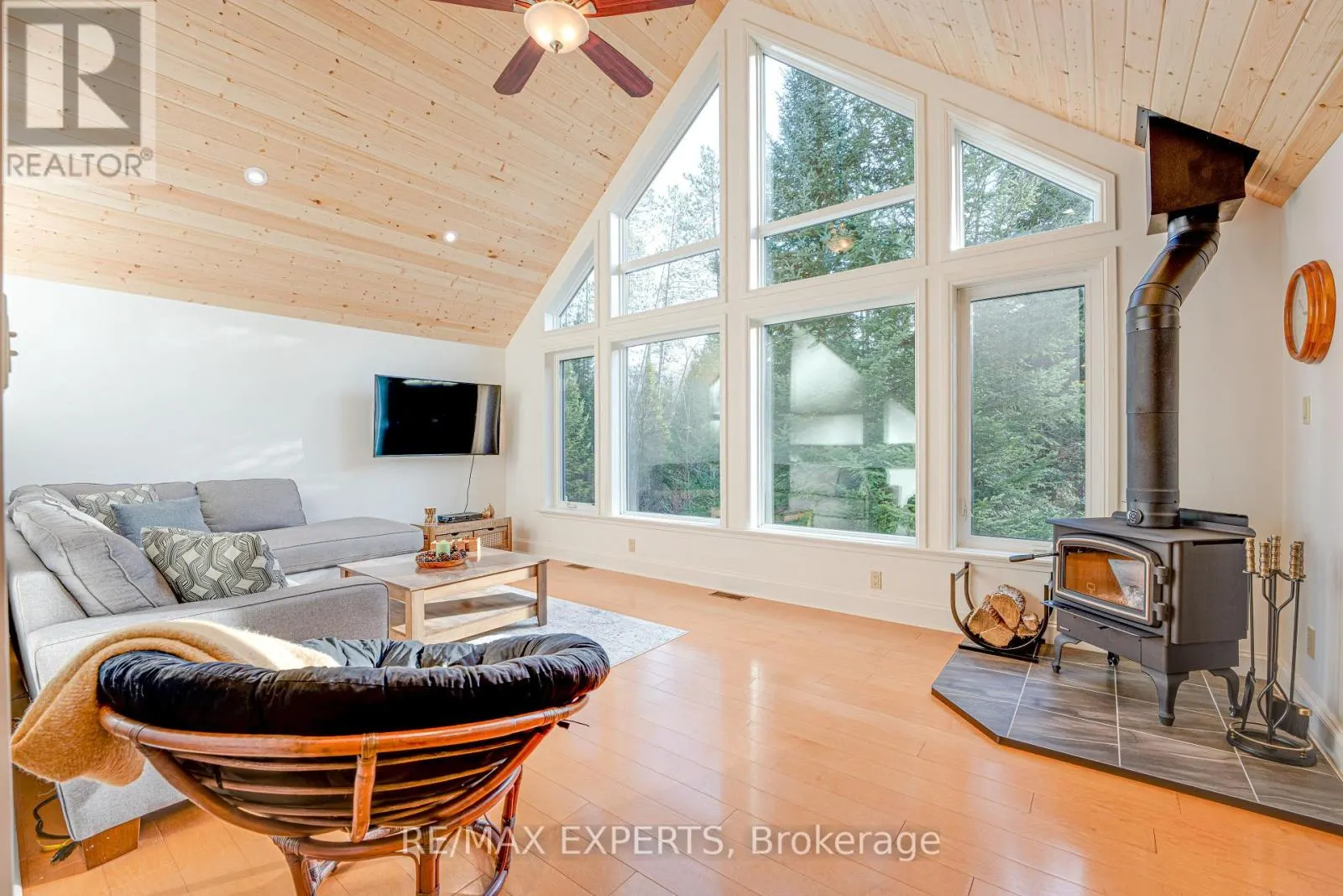 1216 MIRIAM DRIVE