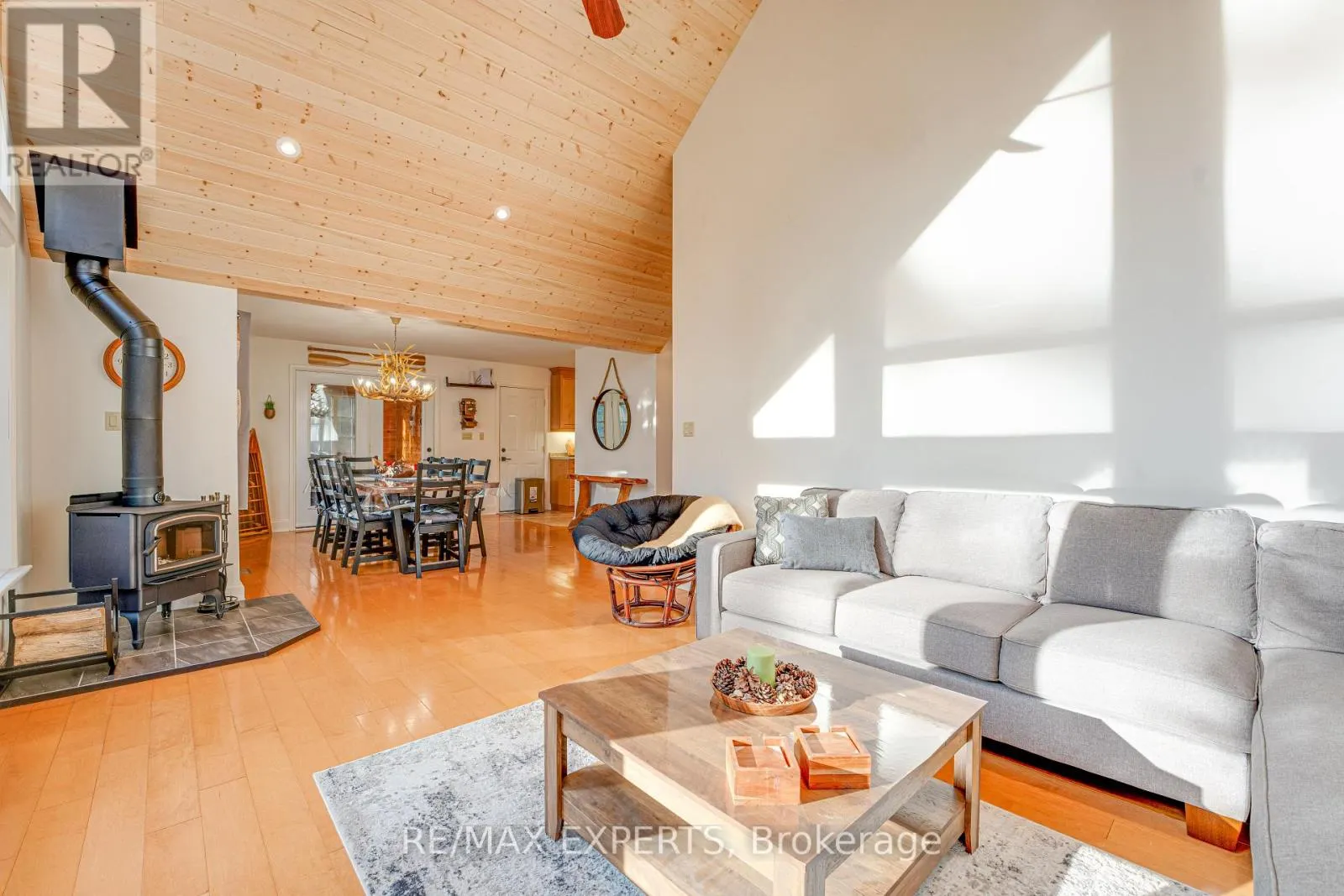 1216 MIRIAM DRIVE