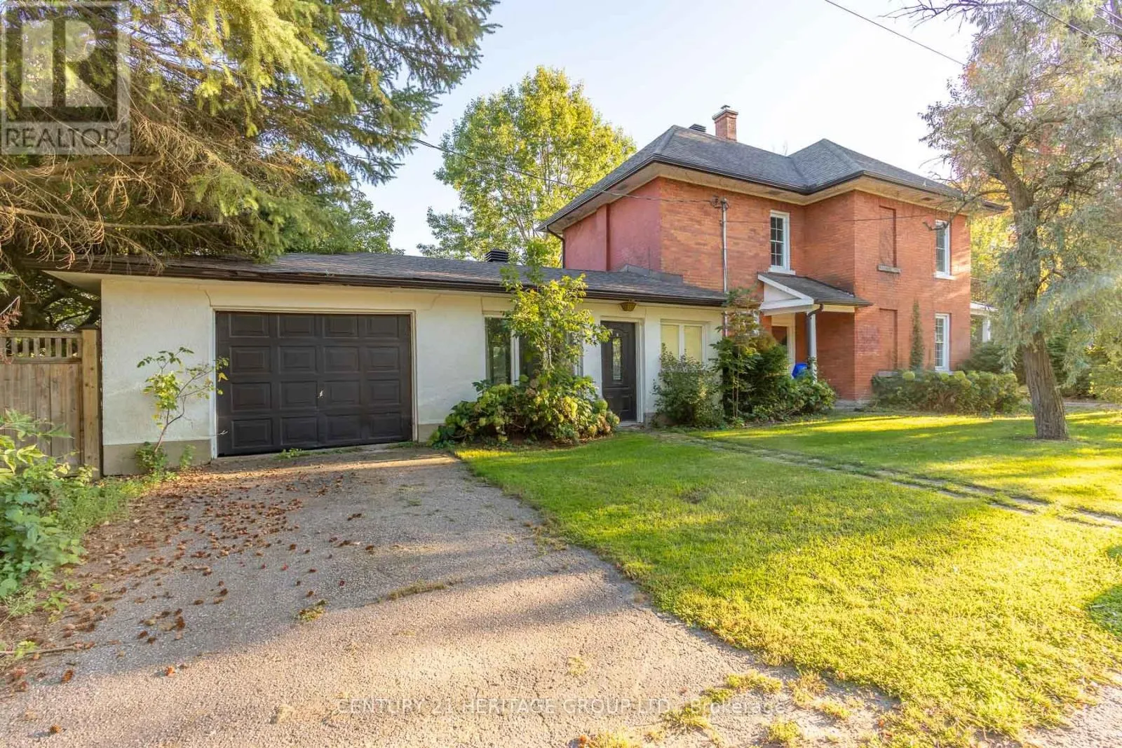 120 WELLAND STREET