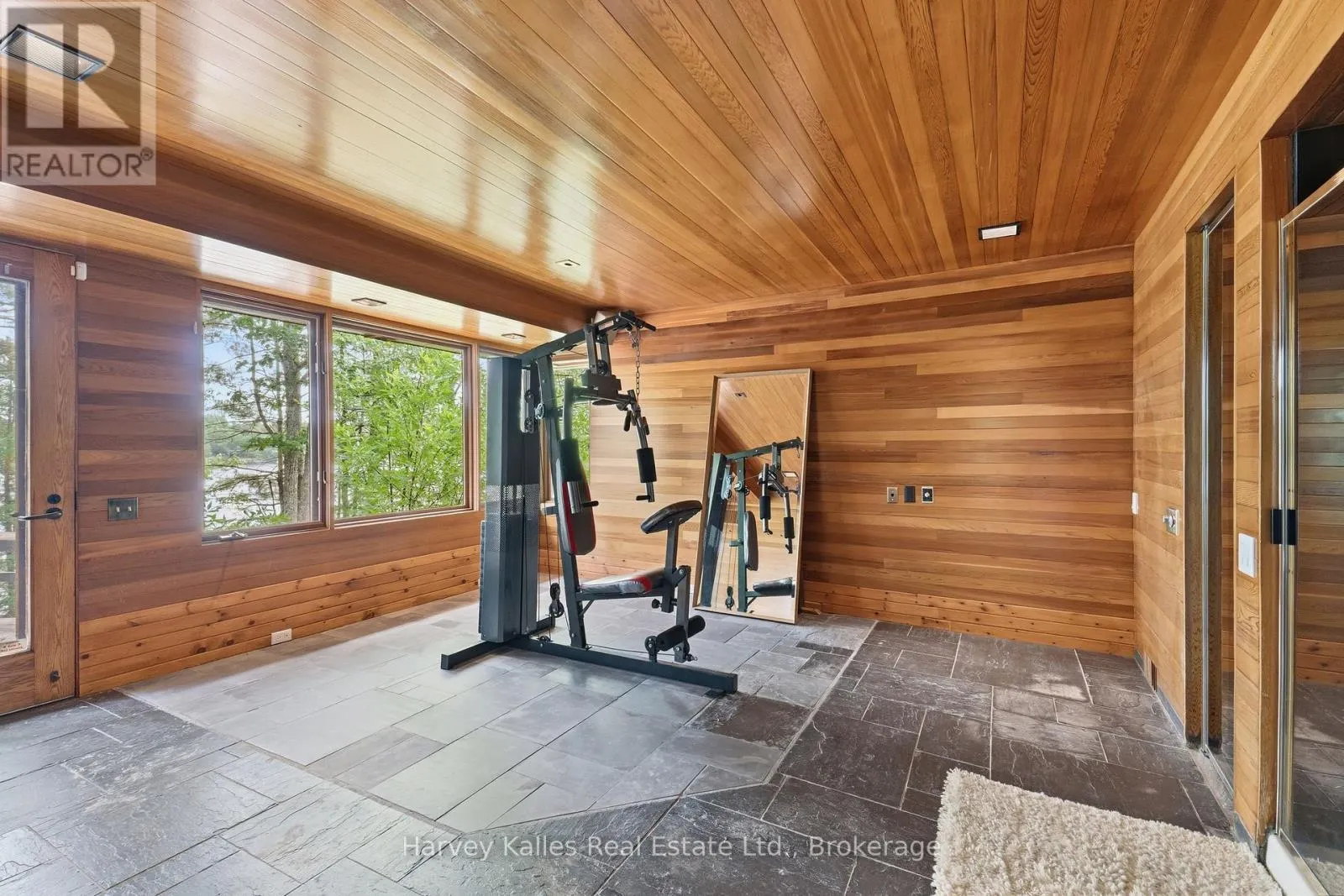 3 - 1220 PARKER'S POINT ROAD #3