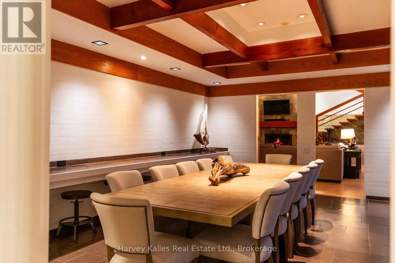 3 - 1220 PARKER'S POINT ROAD #3