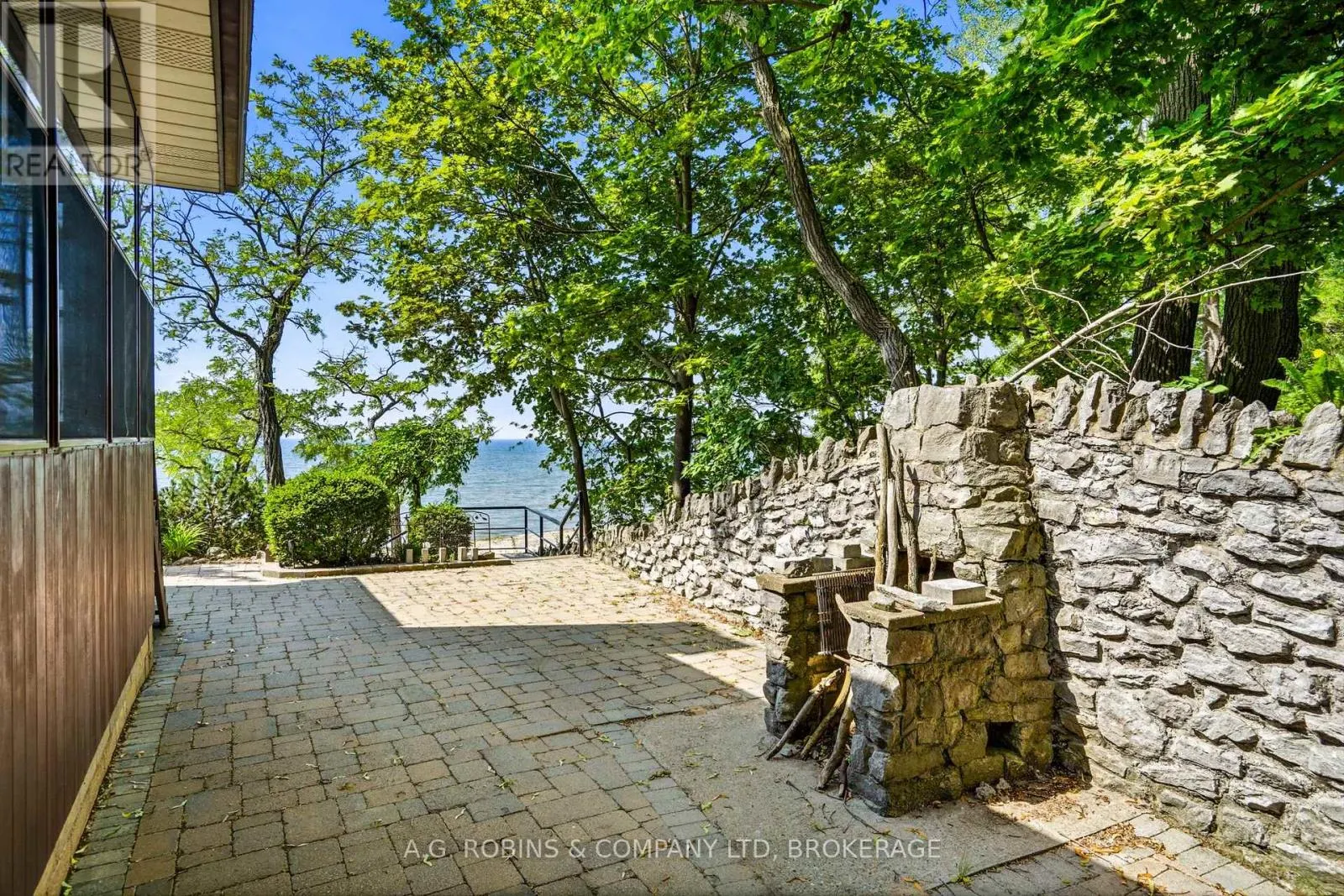 10599 LAKESHORE ROAD
