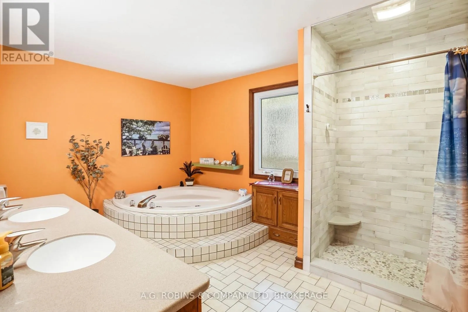 10599 LAKESHORE ROAD