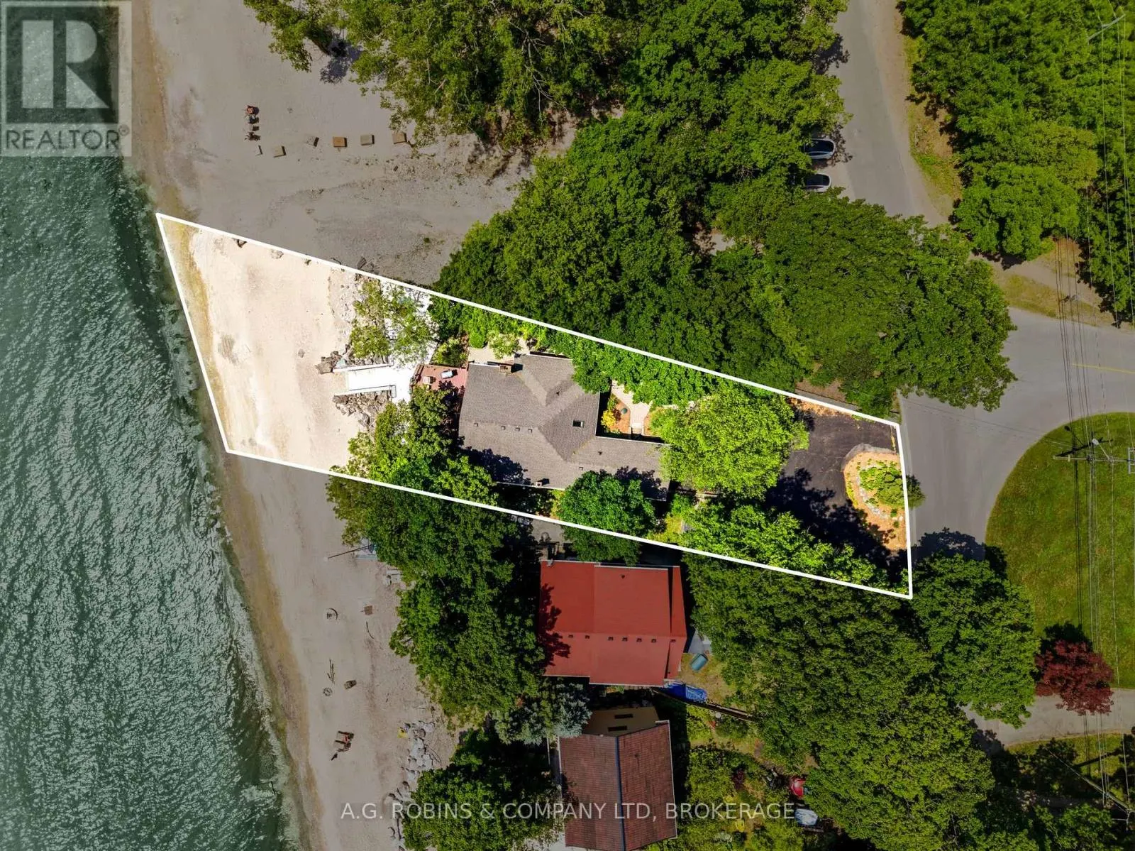 10599 LAKESHORE ROAD