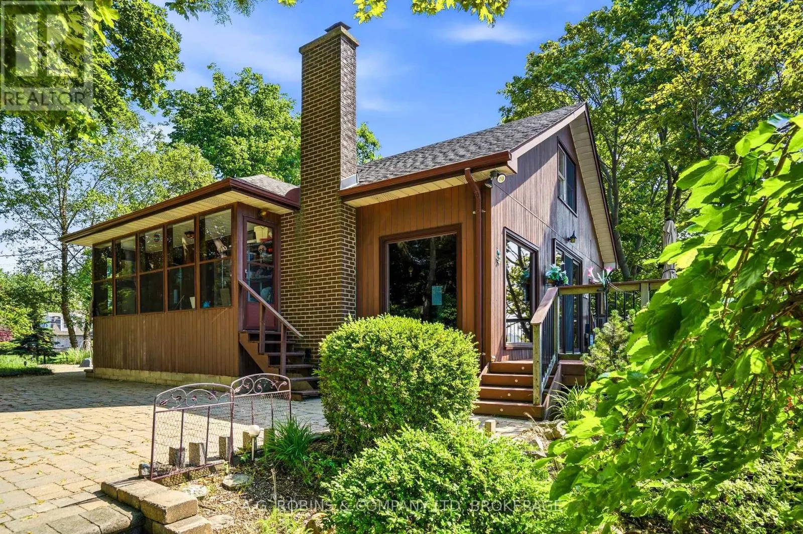 10599 LAKESHORE ROAD
