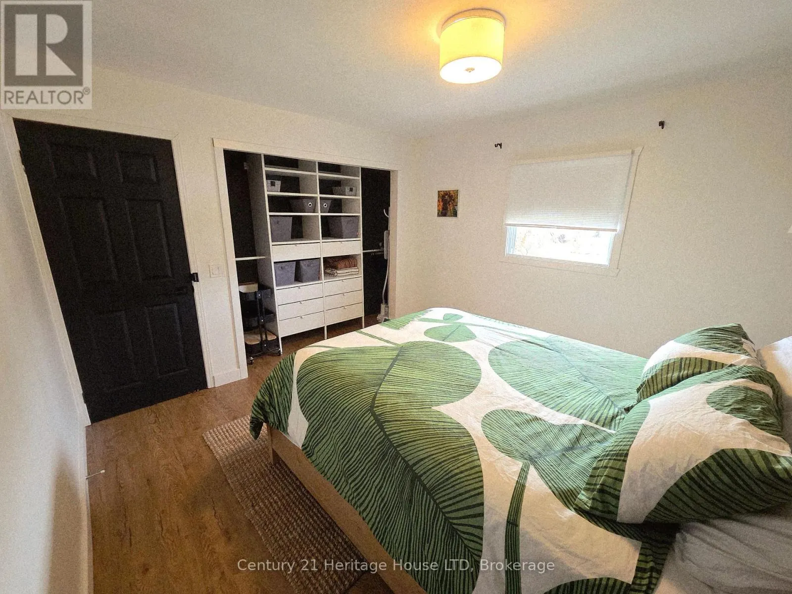552 LAKEVIEW ROAD