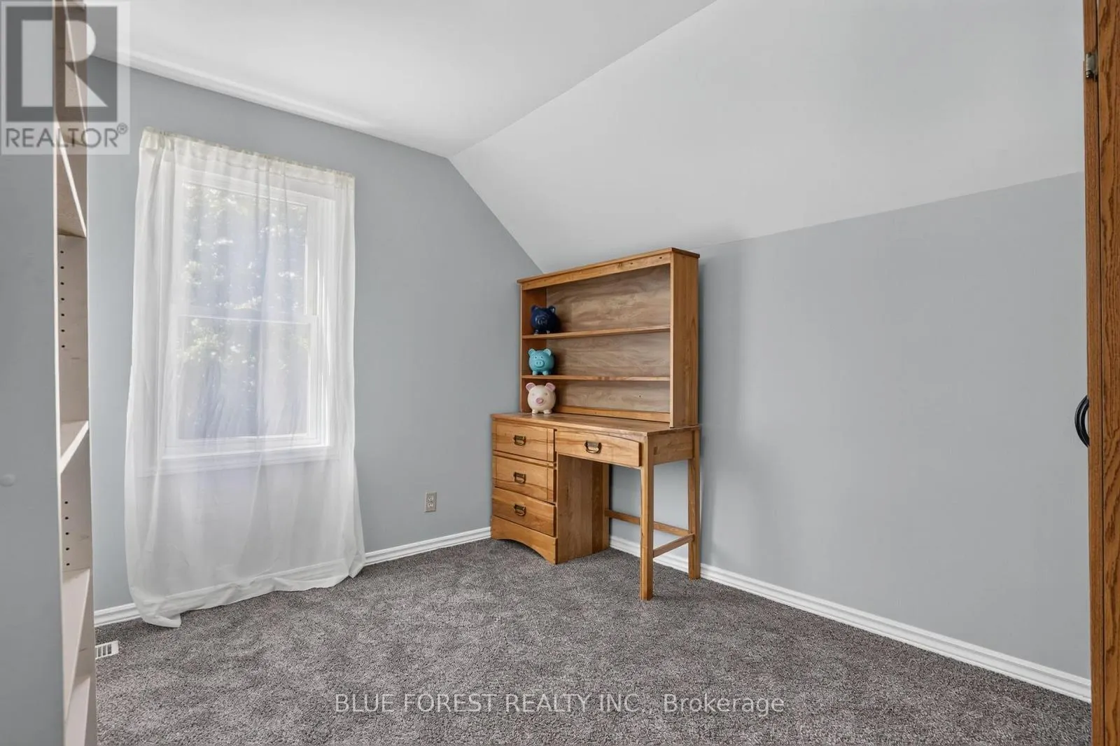 264 FURNIVAL ROAD