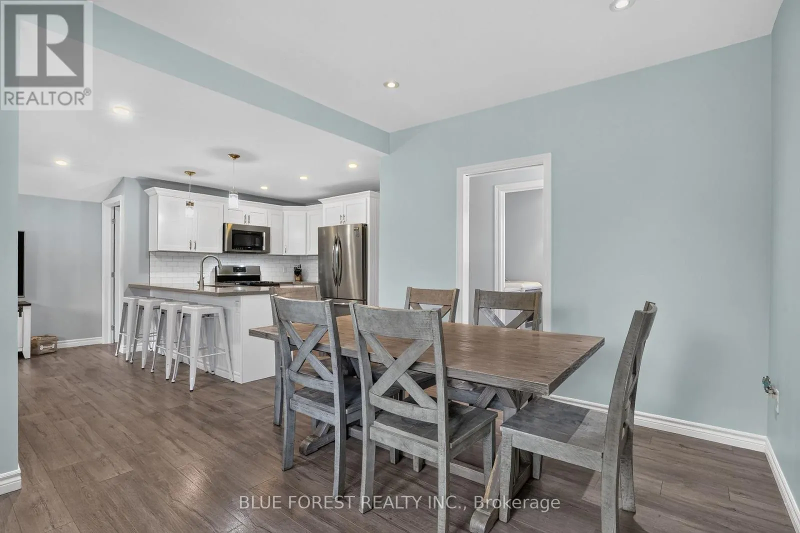 264 FURNIVAL ROAD