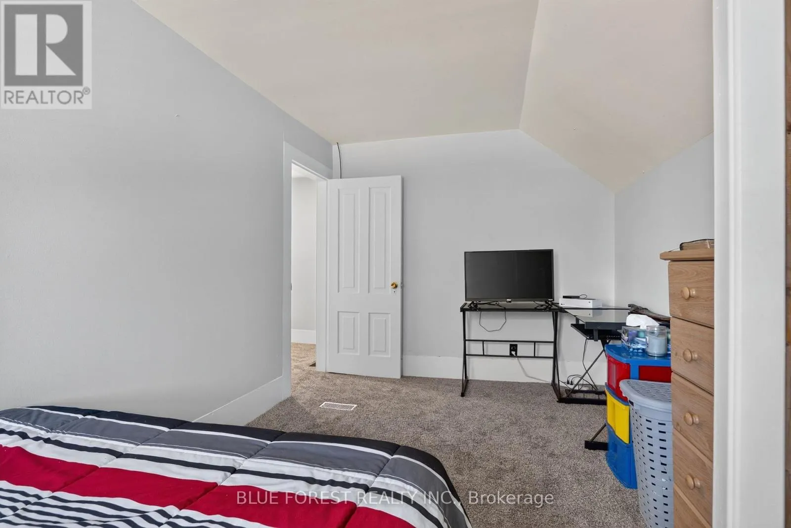 264 FURNIVAL ROAD
