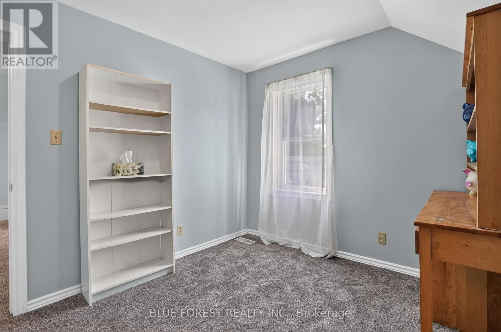 264 FURNIVAL ROAD