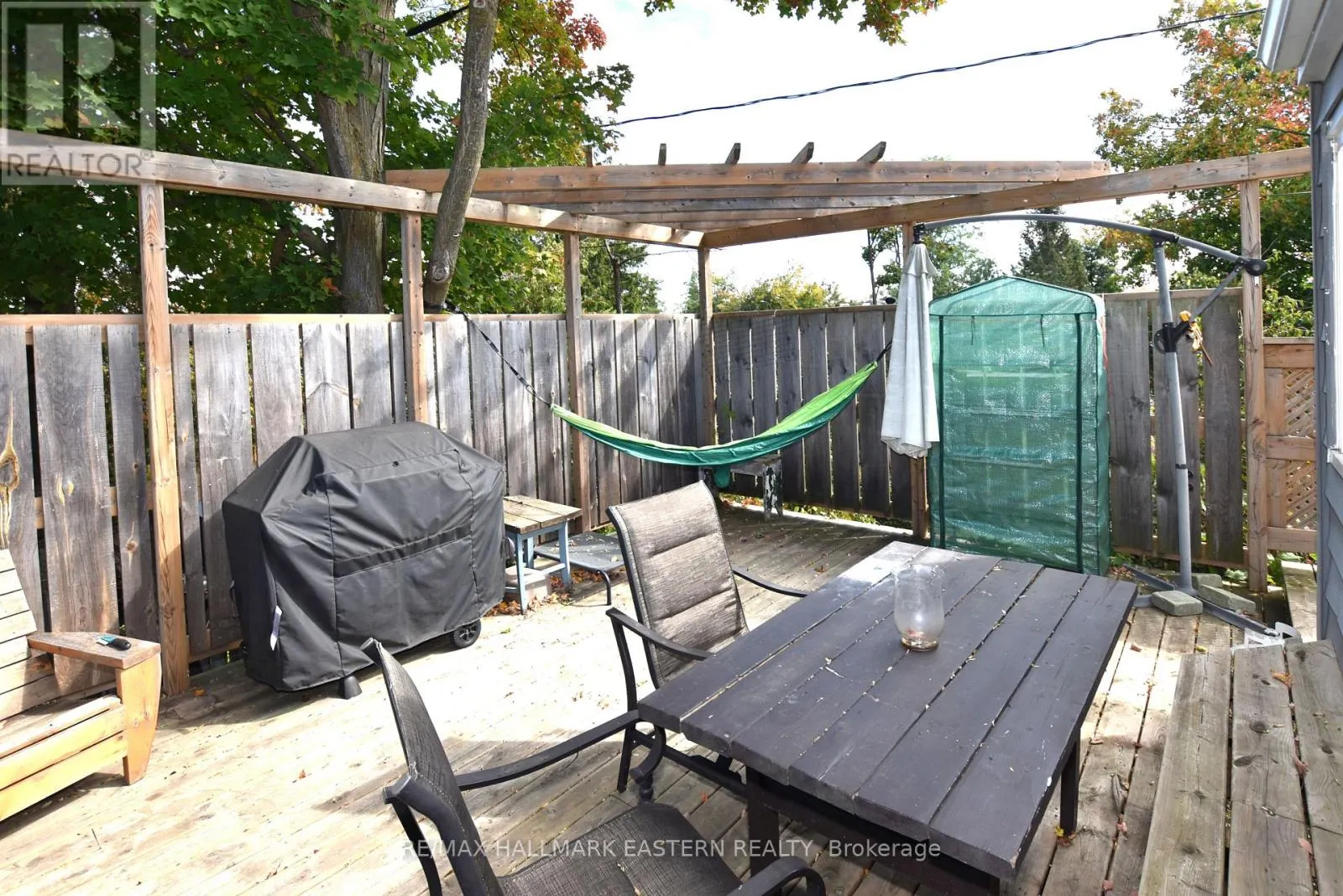 726 FAIRBAIRN STREET