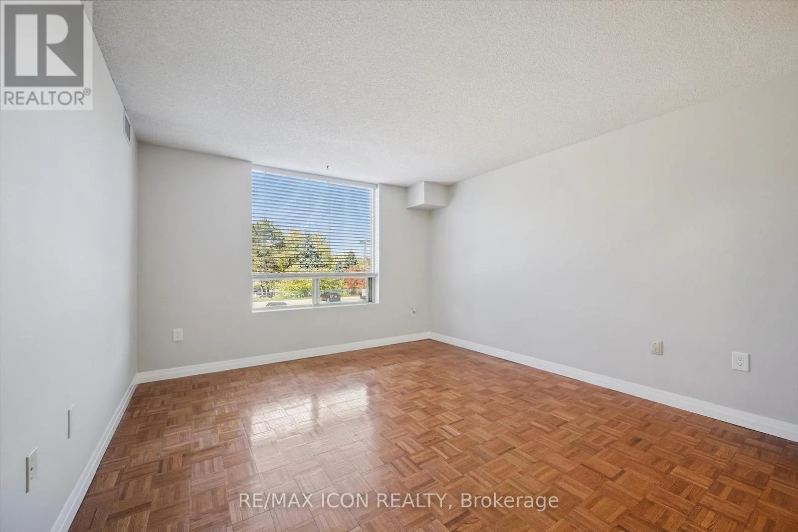 311 - 55 BLUE SPRINGS DRIVE