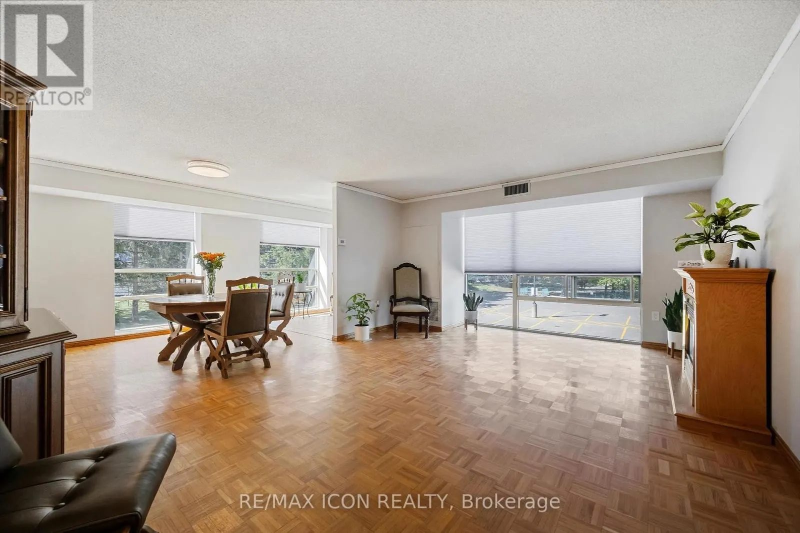 311 - 55 BLUE SPRINGS DRIVE
