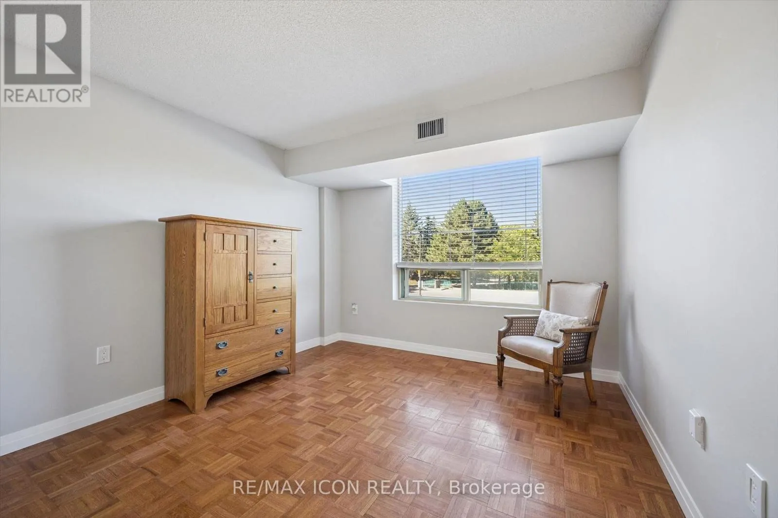 311 - 55 BLUE SPRINGS DRIVE