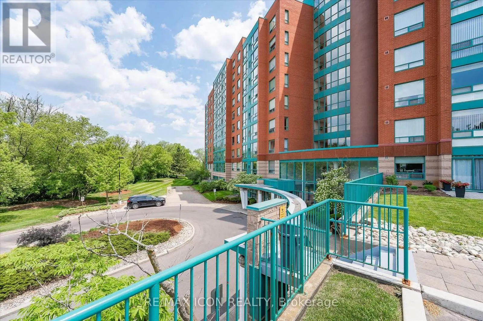 311 - 55 BLUE SPRINGS DRIVE