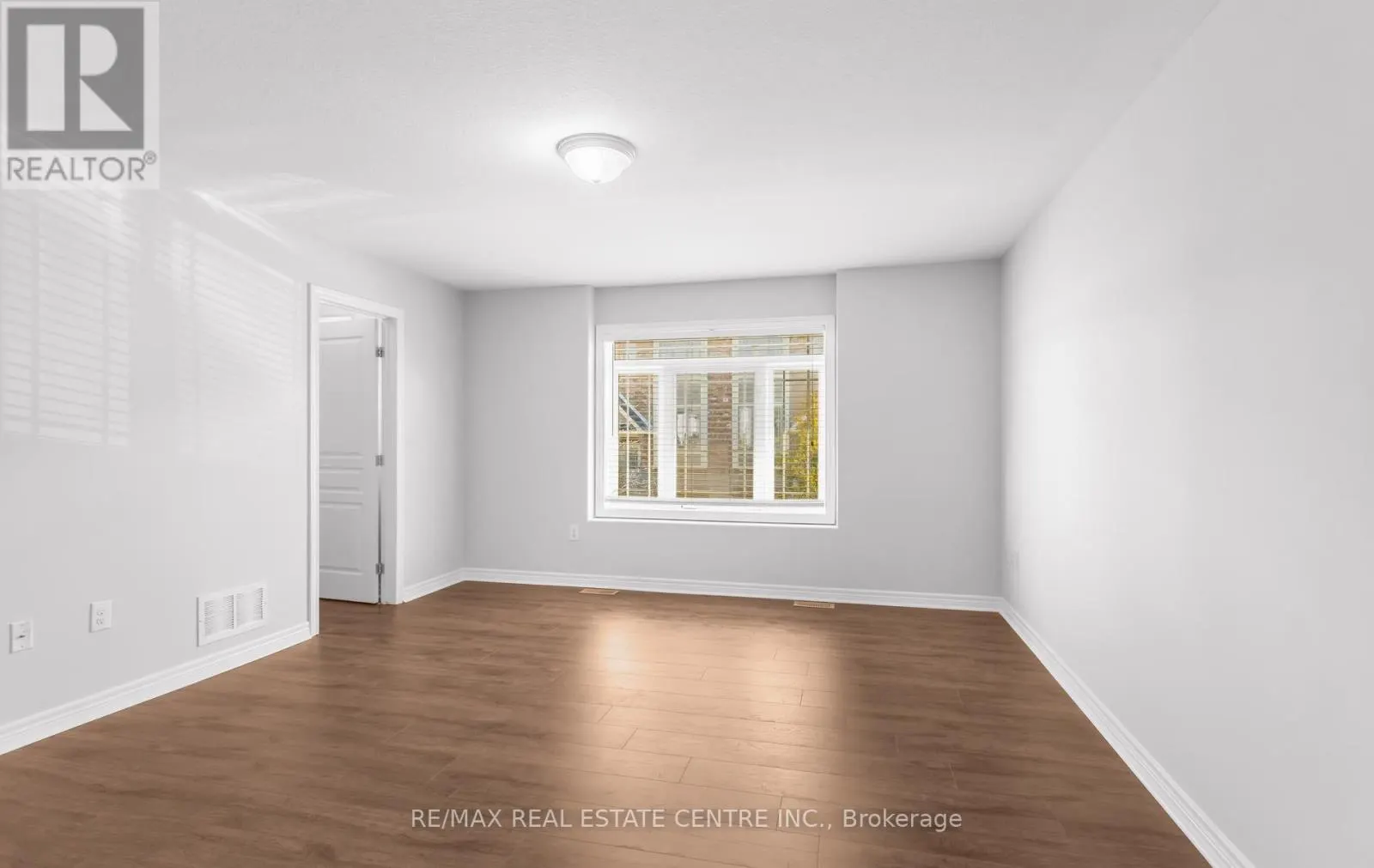38 - 8 HEMLOCK WAY