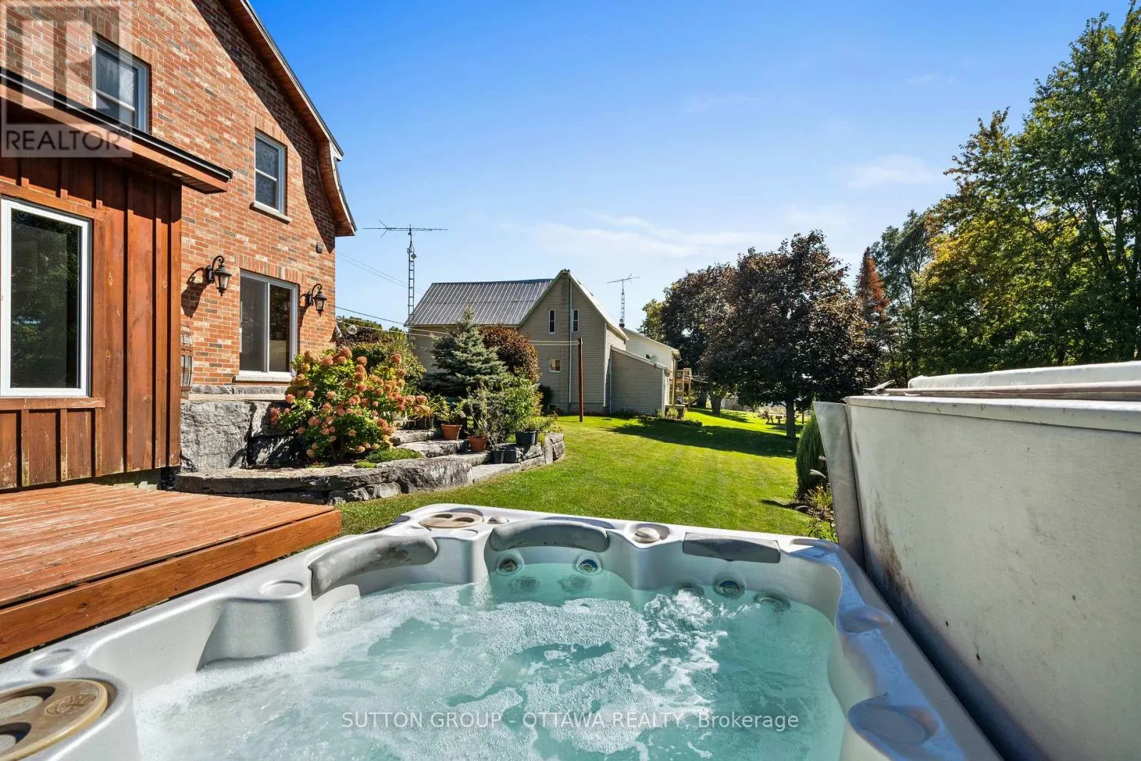 40 SABOURIN STREET