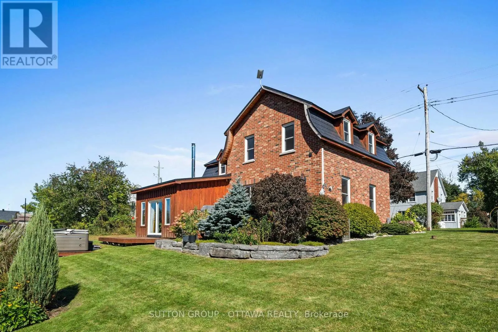40 SABOURIN STREET