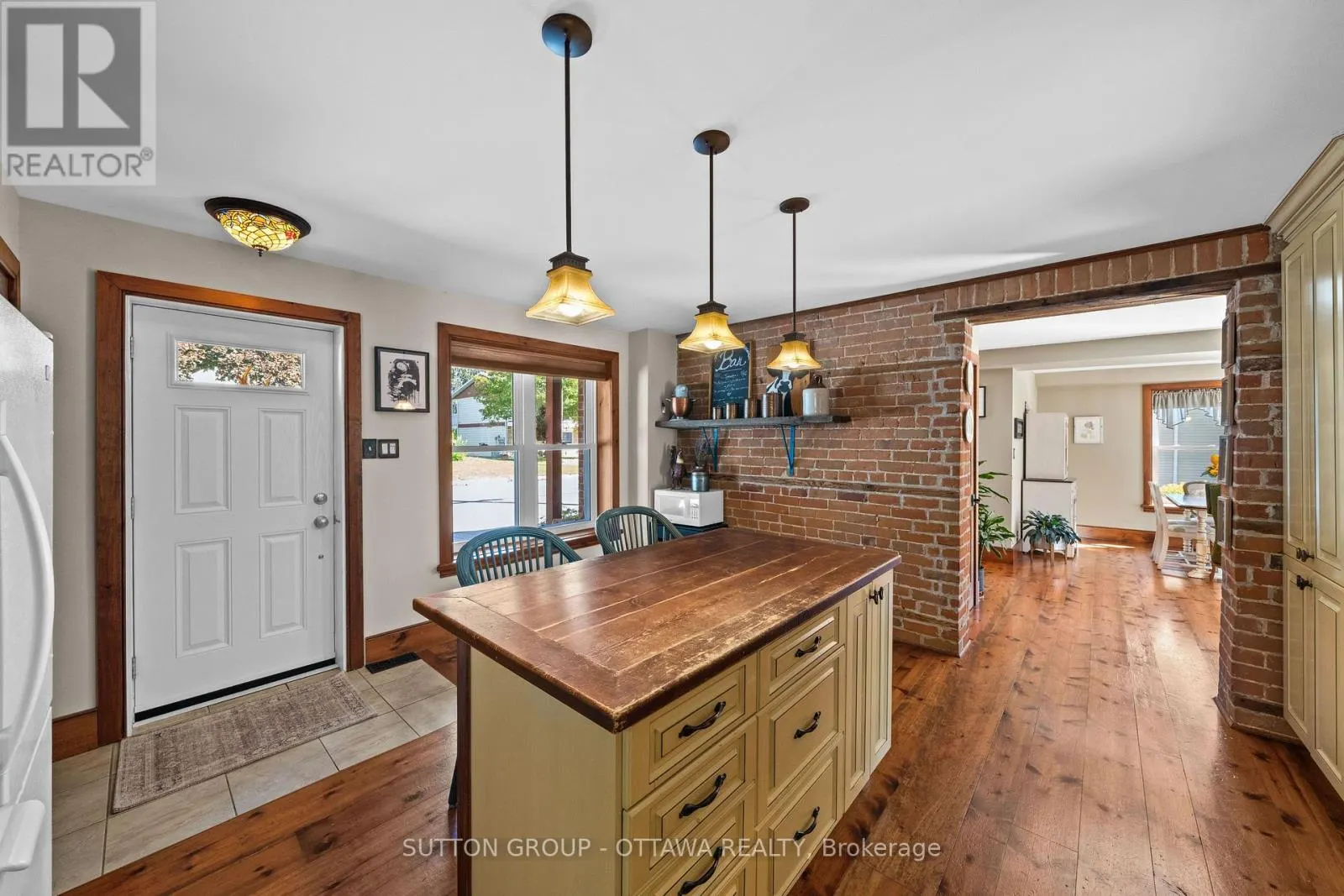 40 SABOURIN STREET